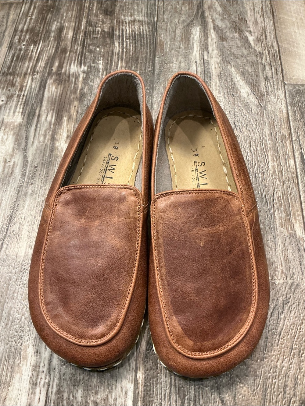 Unisex 100% Brown Leather Slip-On Loafers Women’s Size 8-8.5 or Men’s Size 6.5 - Picture 5 of 12